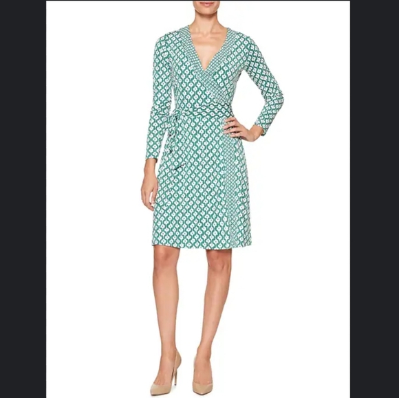 Old Navy Wrap Dresses Green And White Patterned Size S - Picture 1 of 12